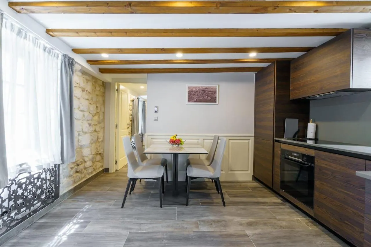Scipio By Aula Apartment Split